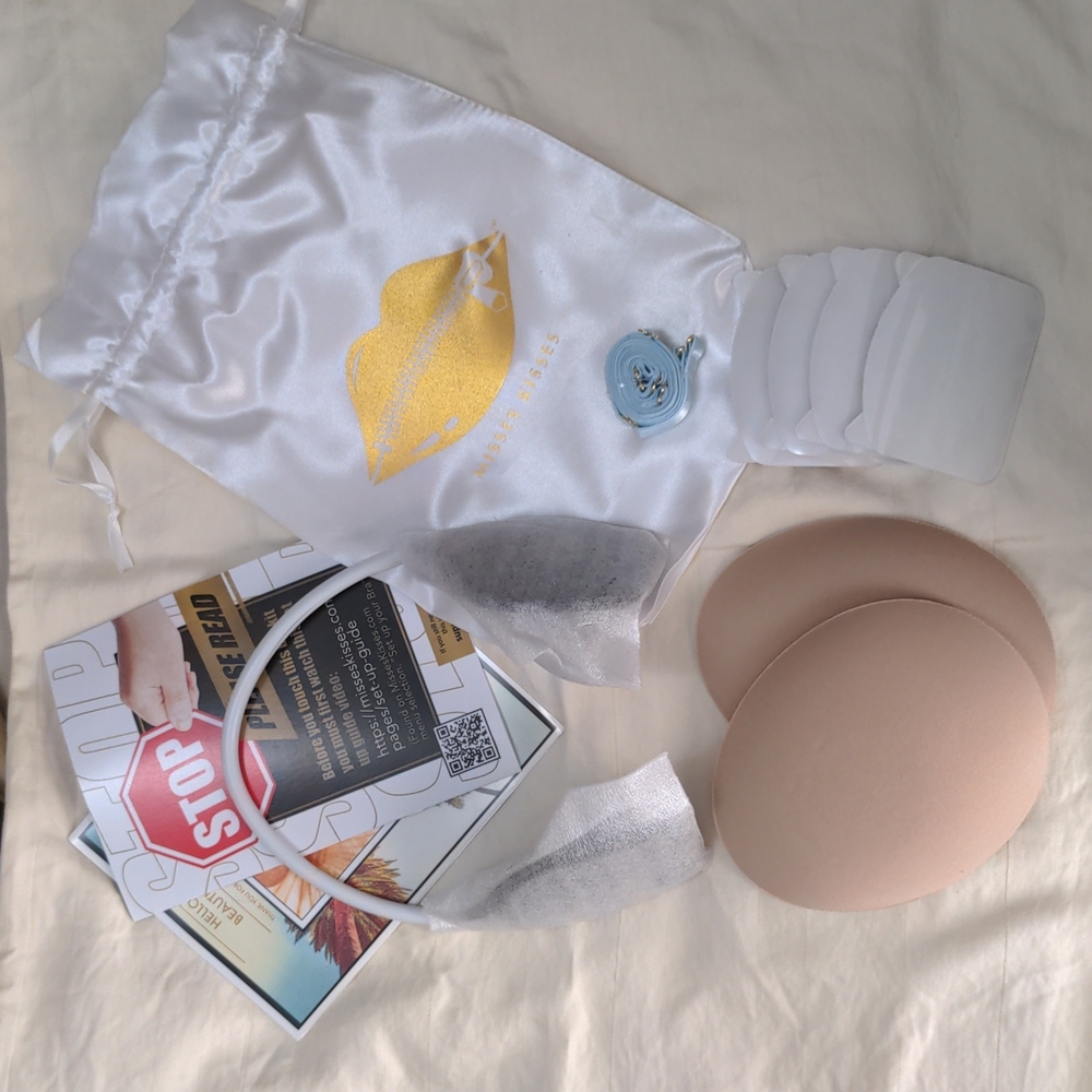 NWOT Misses Kisses strapless bridal bra